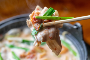 キムチが味のインパクトになりつつも豆乳の風味と喧嘩せず、絶妙なバランスのハーモニーです。